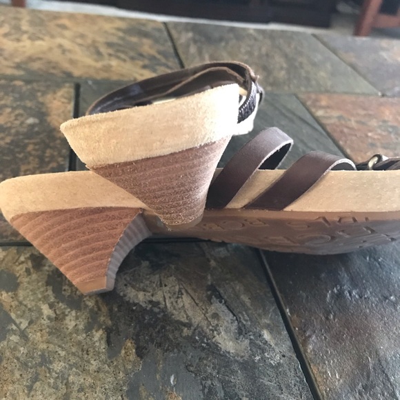 BCBGirls strappy leather kitten heel sandals - Picture 4 of 6